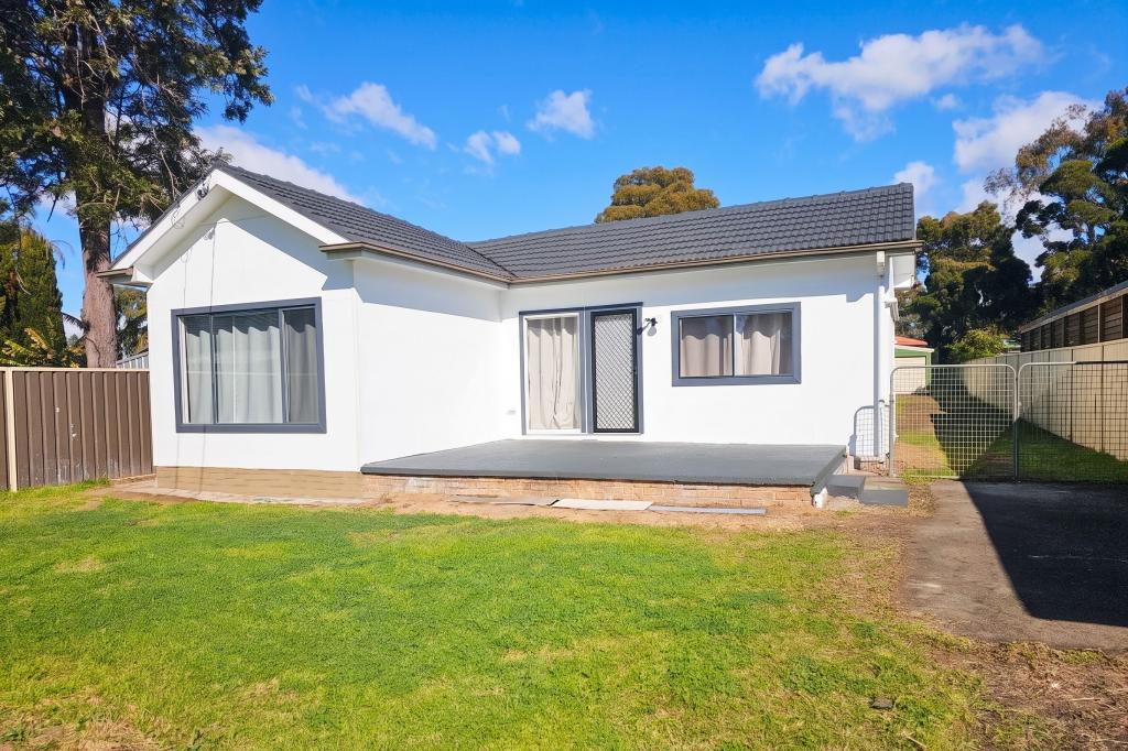 17 Melbourne St, Oxley Park, NSW 2760