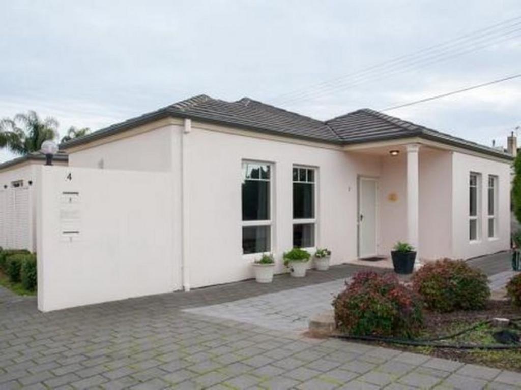 2/4 Janet St, Campbelltown, SA 5074