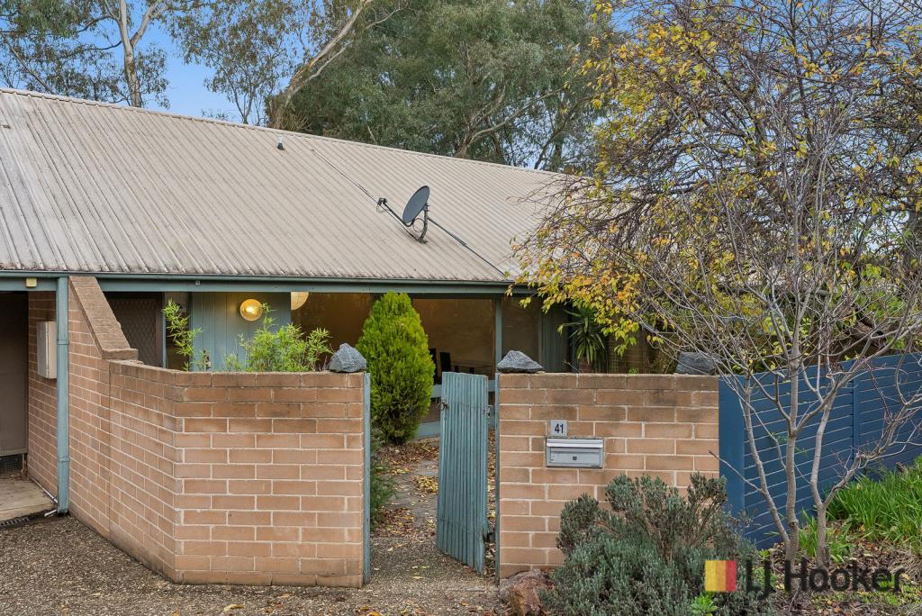 41 MCNAMARA ST, PEARCE, ACT 2607