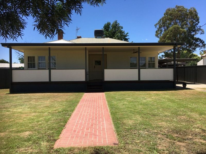 33 Cowper St, Coonabarabran, NSW 2357