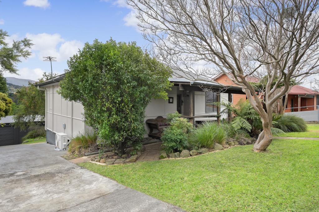 92 Albert St, Unanderra, NSW 2526