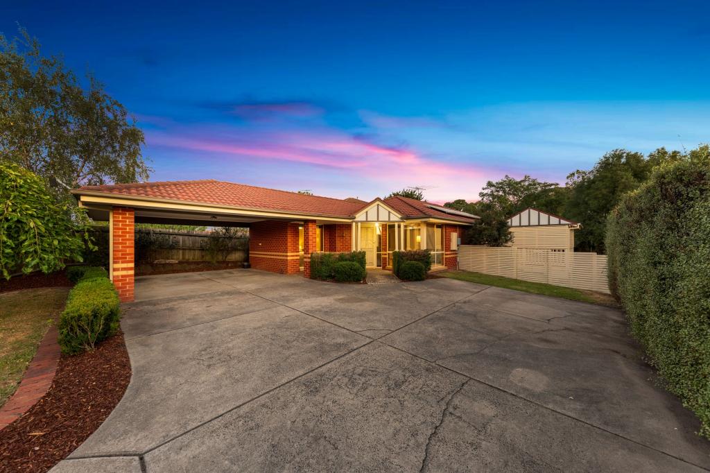 100 Eagle Dr, Pakenham, VIC 3810