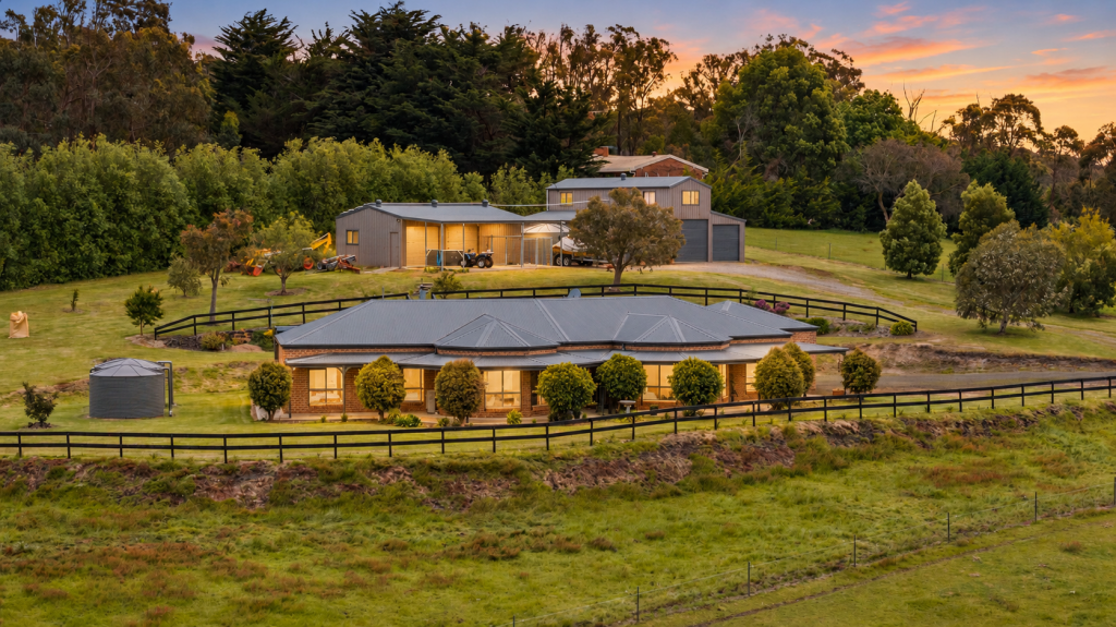 17 Powers Rd, Callignee, VIC 3844
