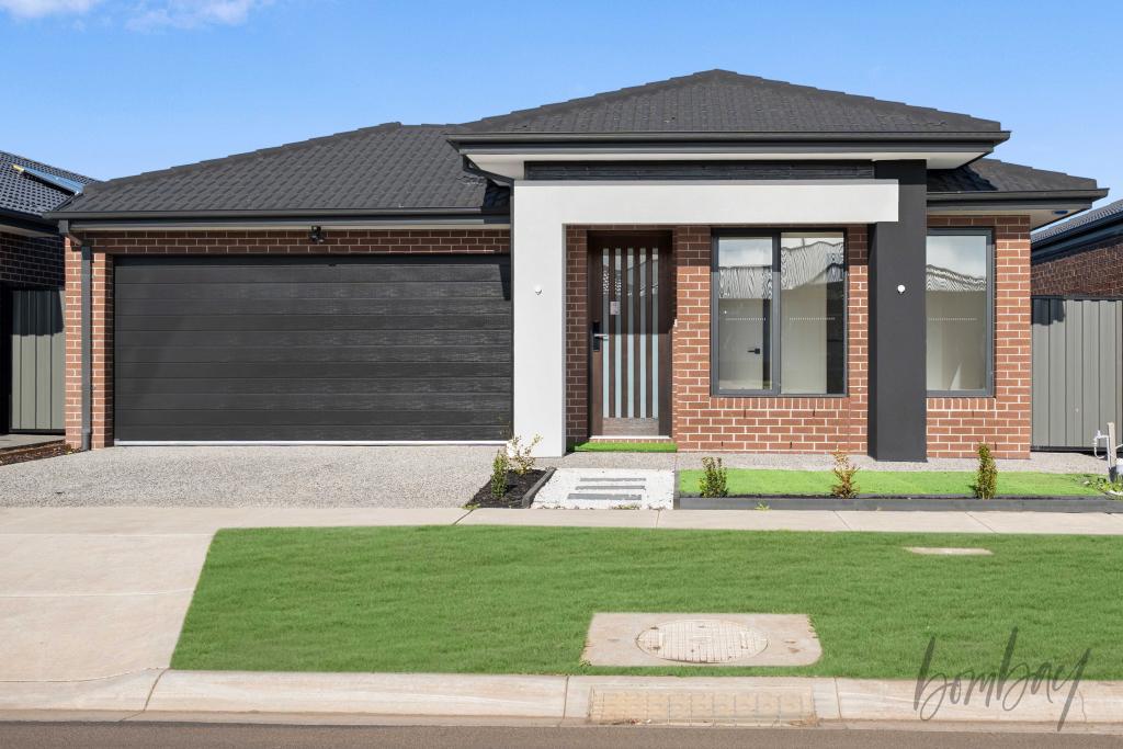 26 RAILWAY PDE, KALKALLO, VIC 3064