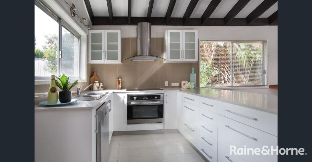 4 Kybean St, Riverhills, QLD 4074