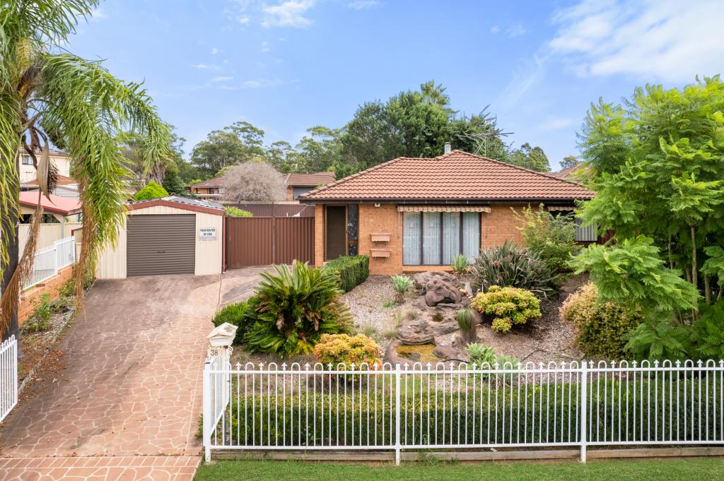 38 Karrabul Rd, St Helens Park, NSW 2560