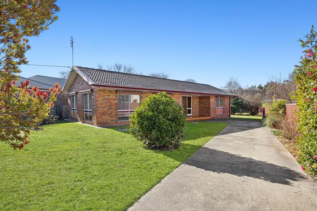 33 Lawrence St, Beaufort, VIC 3373