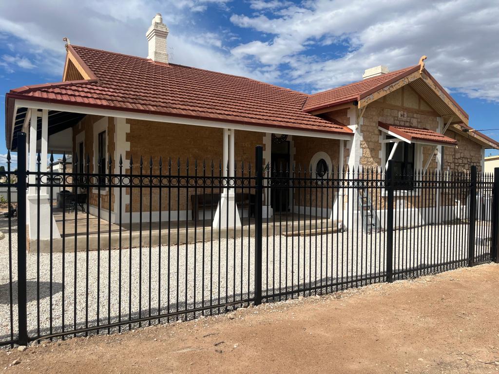 11 Hughes St, Wallaroo, SA 5556