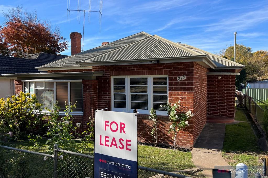 217 Brilliant St, Bathurst, NSW 2795