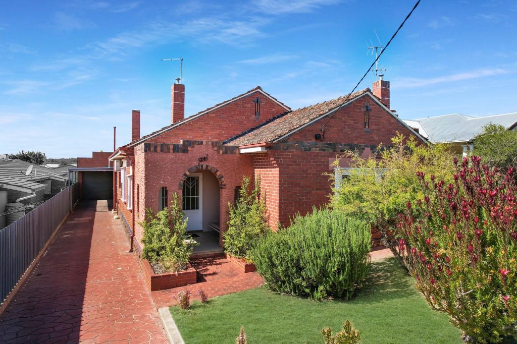 24 Burns St, Maryborough, VIC 3465