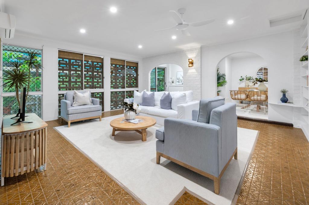 29 Annerley Ave, Runaway Bay, QLD 4216