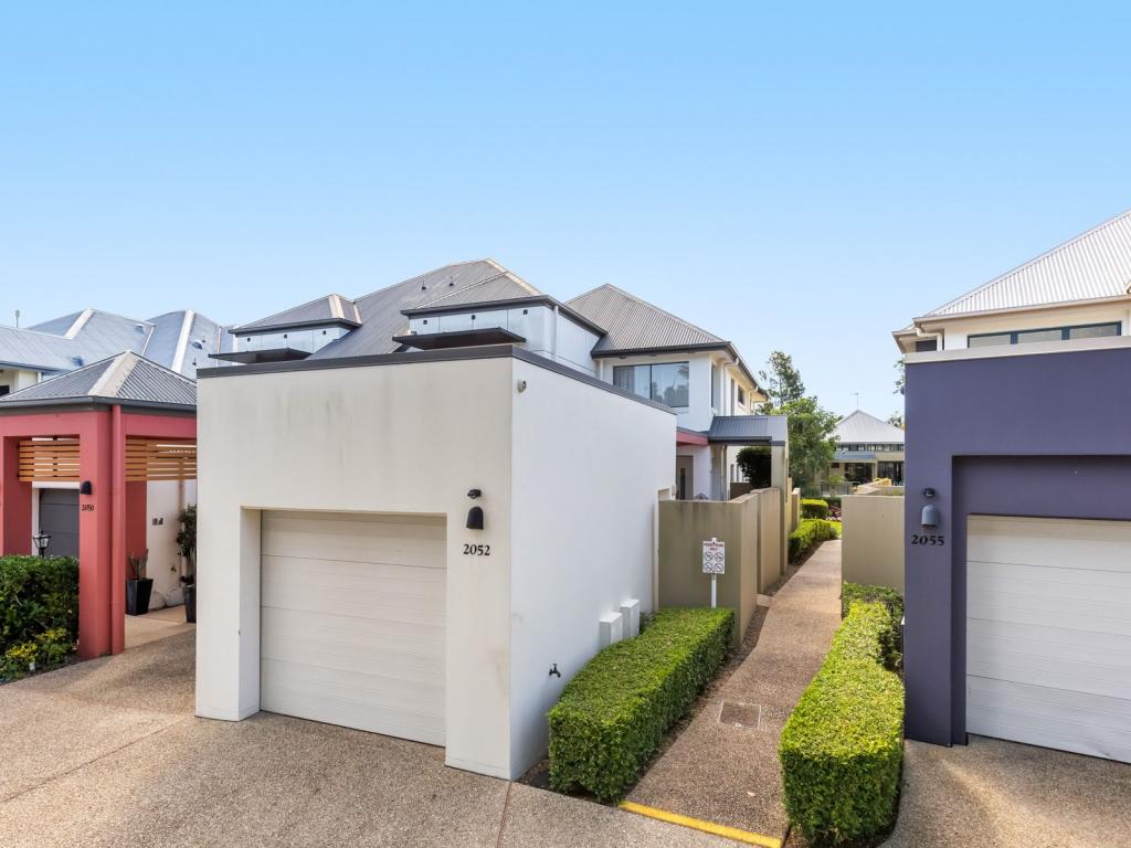 2052/1 The Vistas Dr, Carrara, QLD 4211