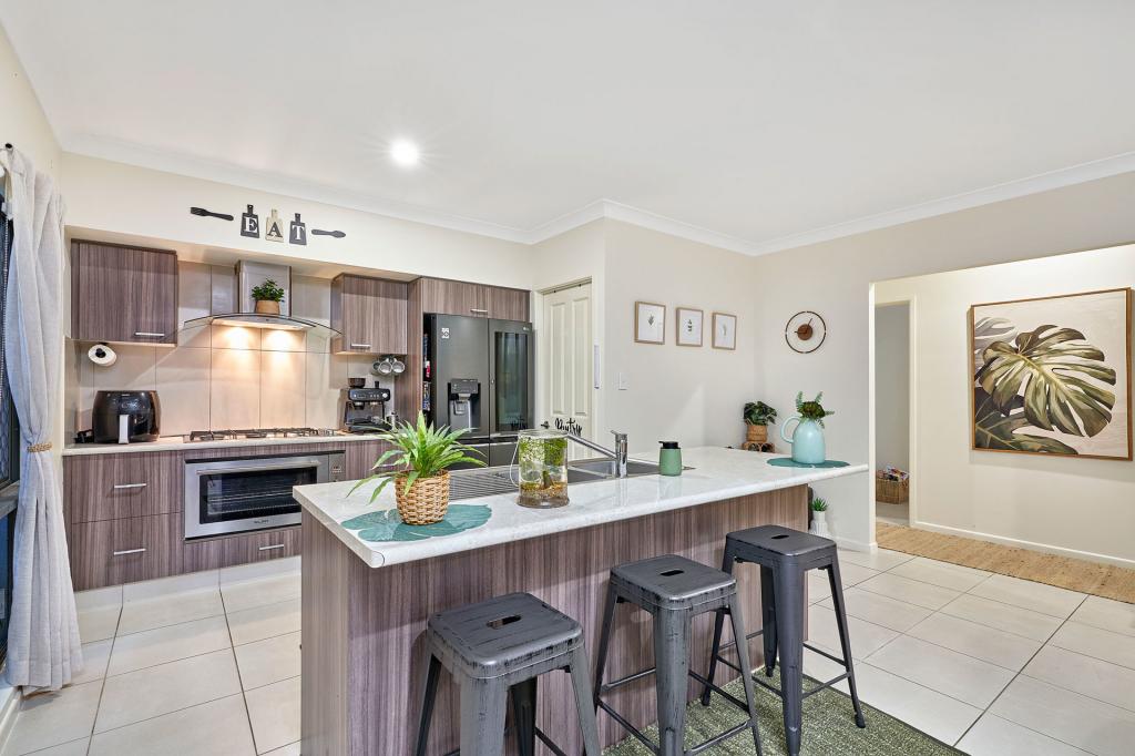 22 Tyson Pl, Redlynch, QLD 4870