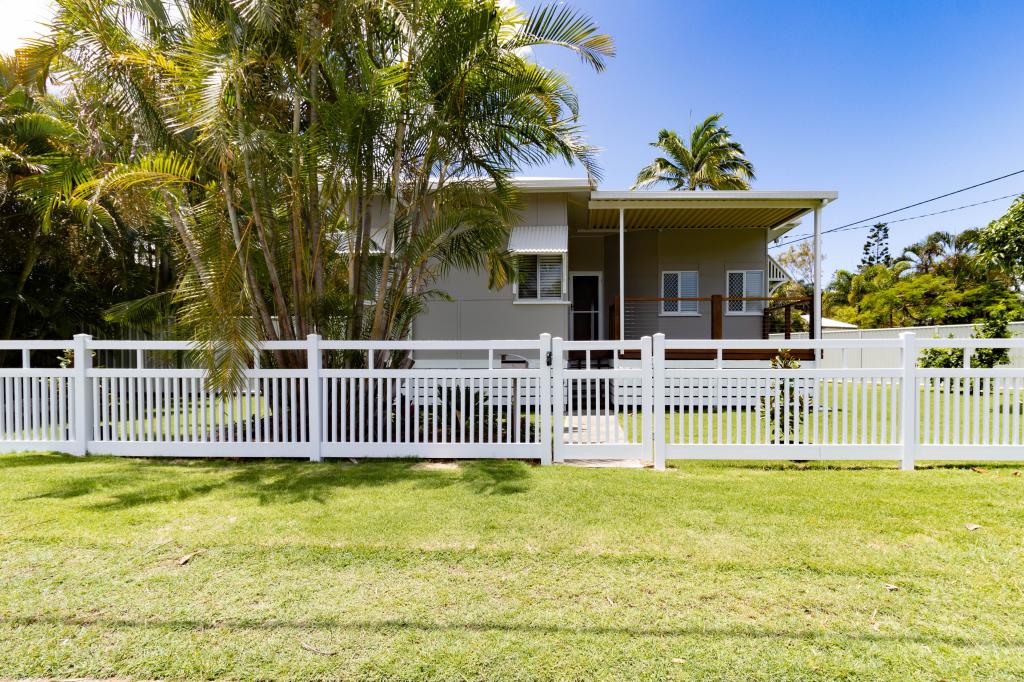 21 Pilot St, Urangan, QLD 4655