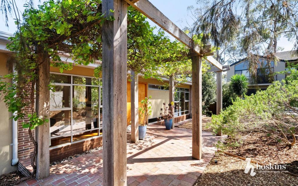 1 Dromsally Rise, Warranwood, VIC 3134