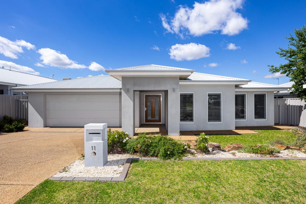 11 Wiveon St, Gobbagombalin, NSW 2650