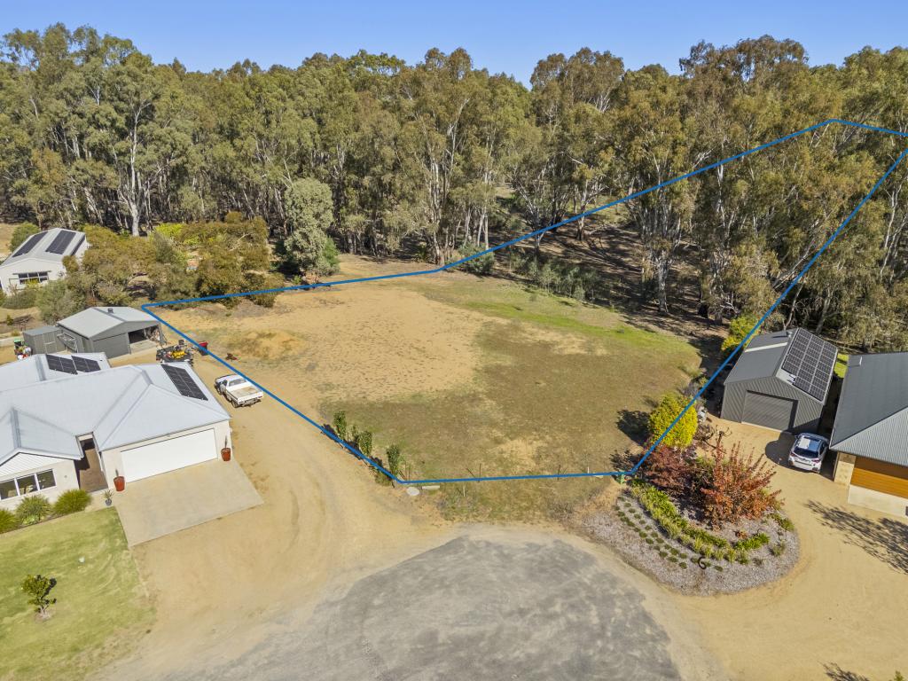 7 Pinewood Lane, Tocumwal, NSW 2714