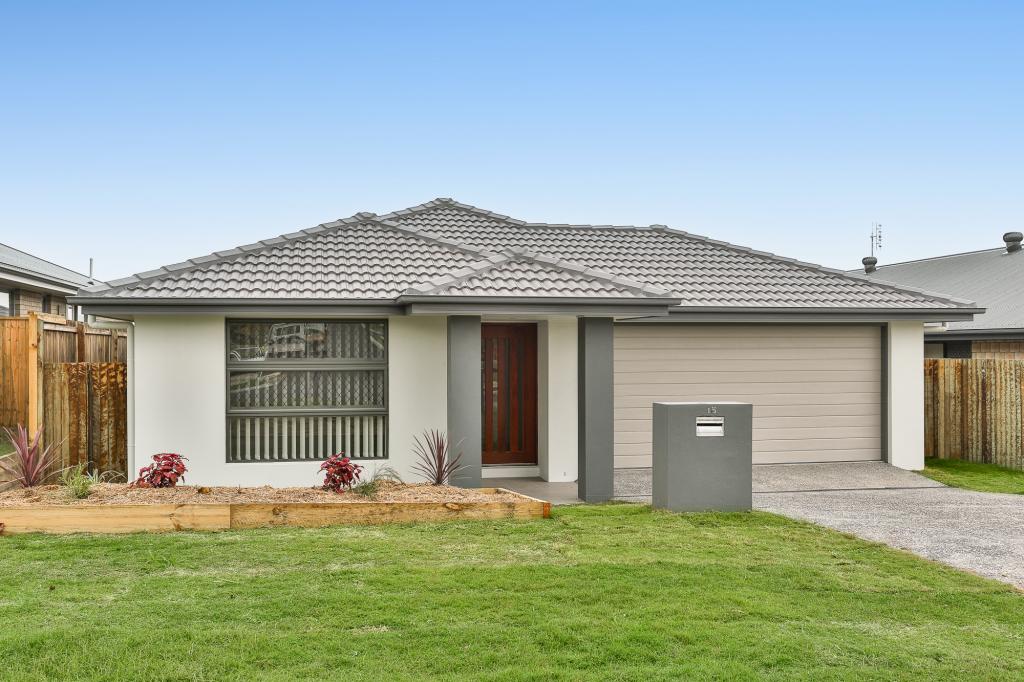 18 Parkview Dr, Glenvale, QLD 4350