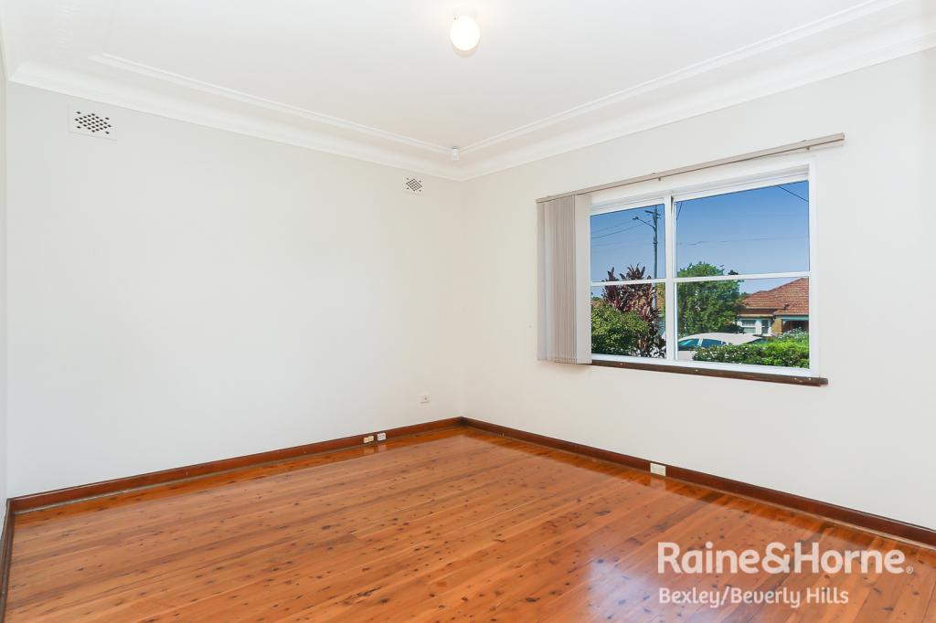 28 Ponyara Rd, Beverly Hills, NSW 2209