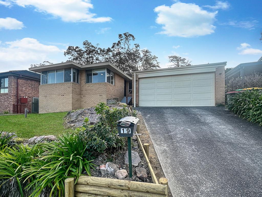 19 Parer St, Springwood, NSW 2777