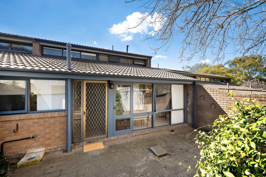 91 Barnet Cl, Phillip, ACT 2606