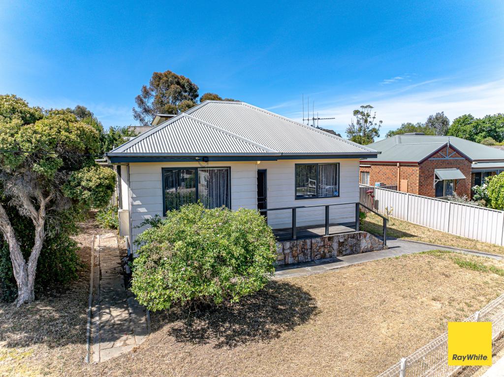 6 Symonds St, Golden Square, VIC 3555