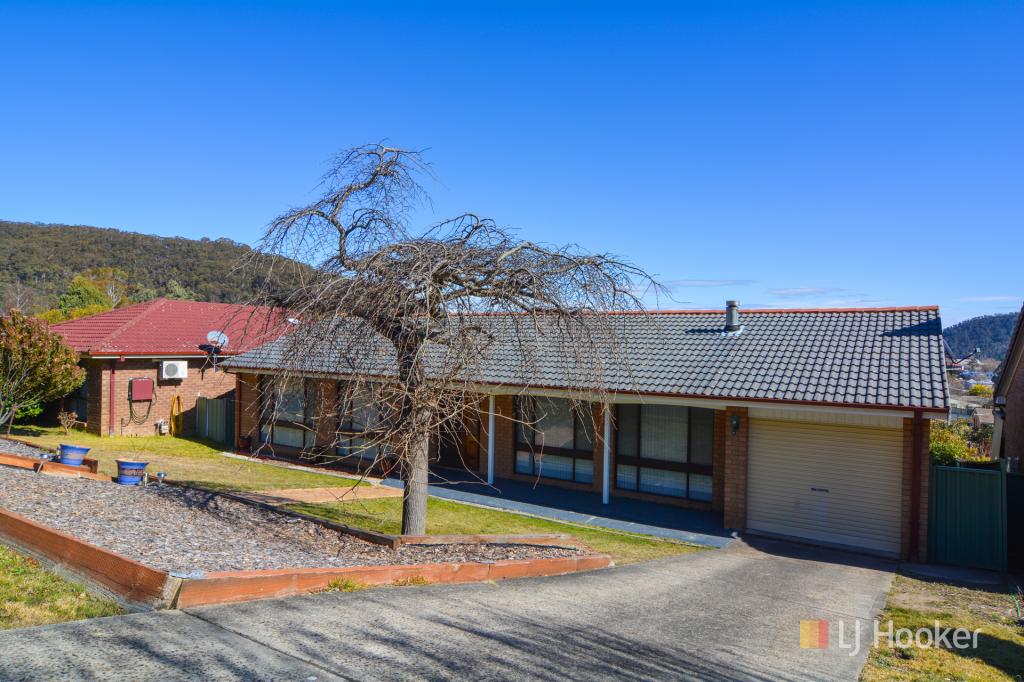 8 Blaxland St, Lithgow, NSW 2790