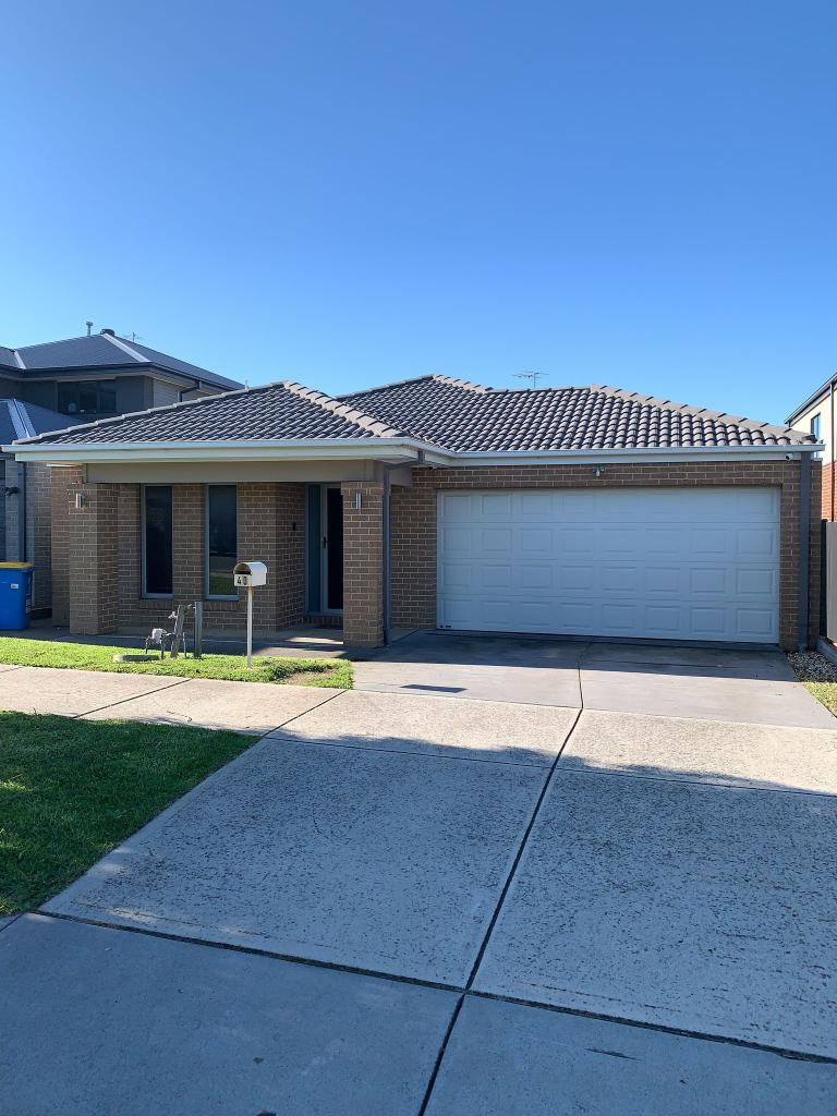 40 Greenslate St, Clyde North, VIC 3978