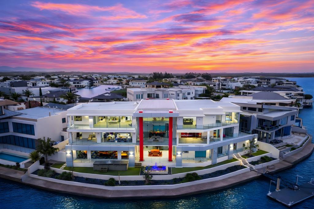 46-48 Royal Albert Cres, Paradise Point, QLD 4216