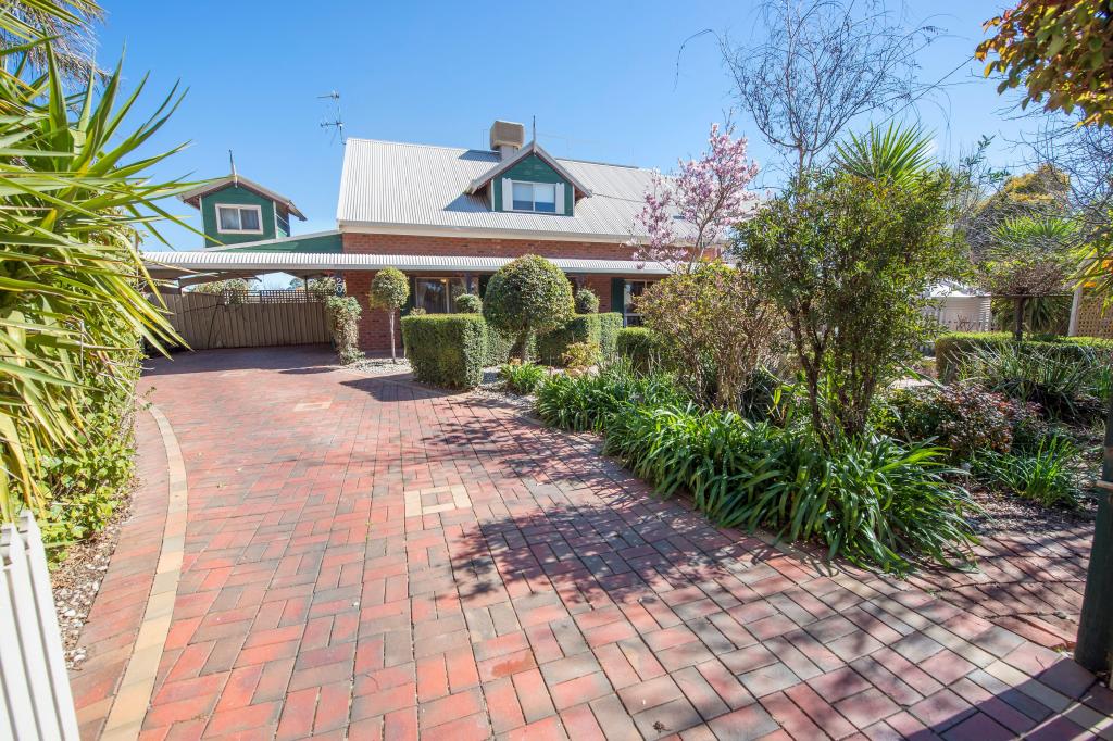 20 Wilkins Gr, Swan Hill, VIC 3585