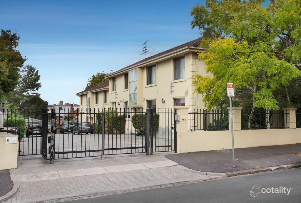 2/75 Mccracken St, Kensington, VIC 3031