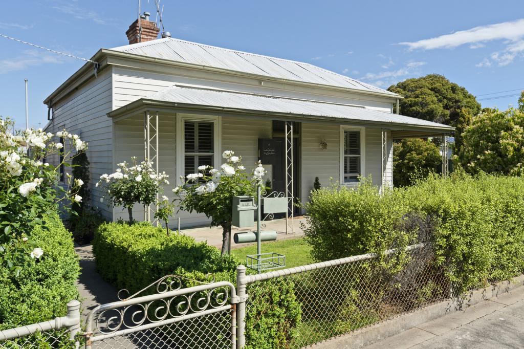 27 Brock St, Euroa, VIC 3666