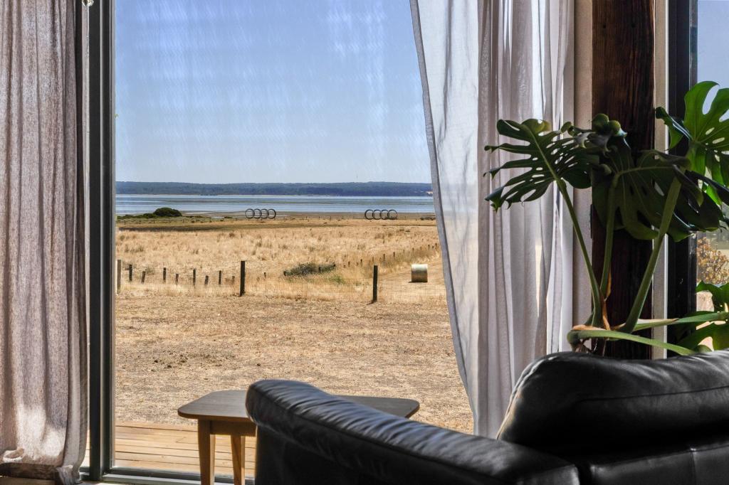 27 Joseph Rd, Corinella, VIC 3984