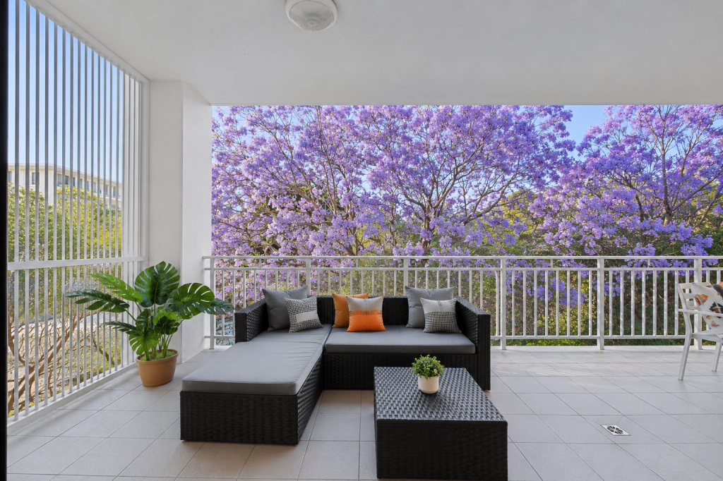 211/3 PALM AVE, BREAKFAST POINT, NSW 2137