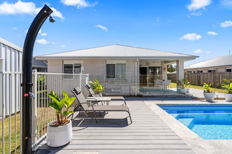 8 Windflower Rd, Burrum Heads, QLD 4659