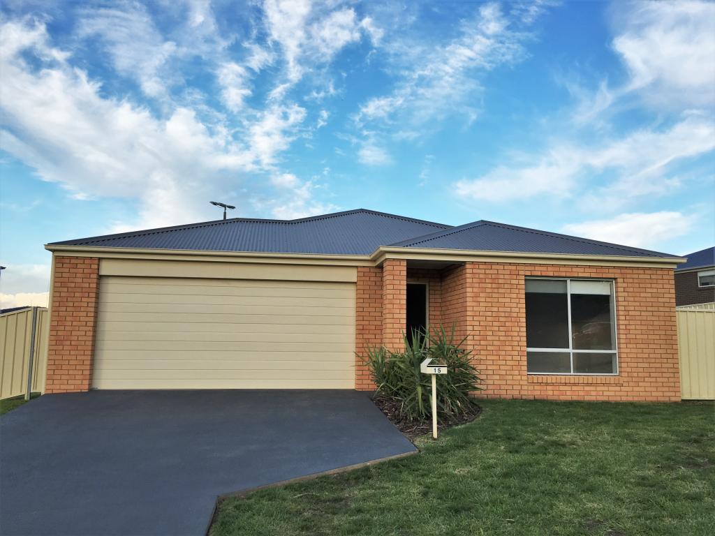 15 Harry Cres, Hamilton Valley, NSW 2641