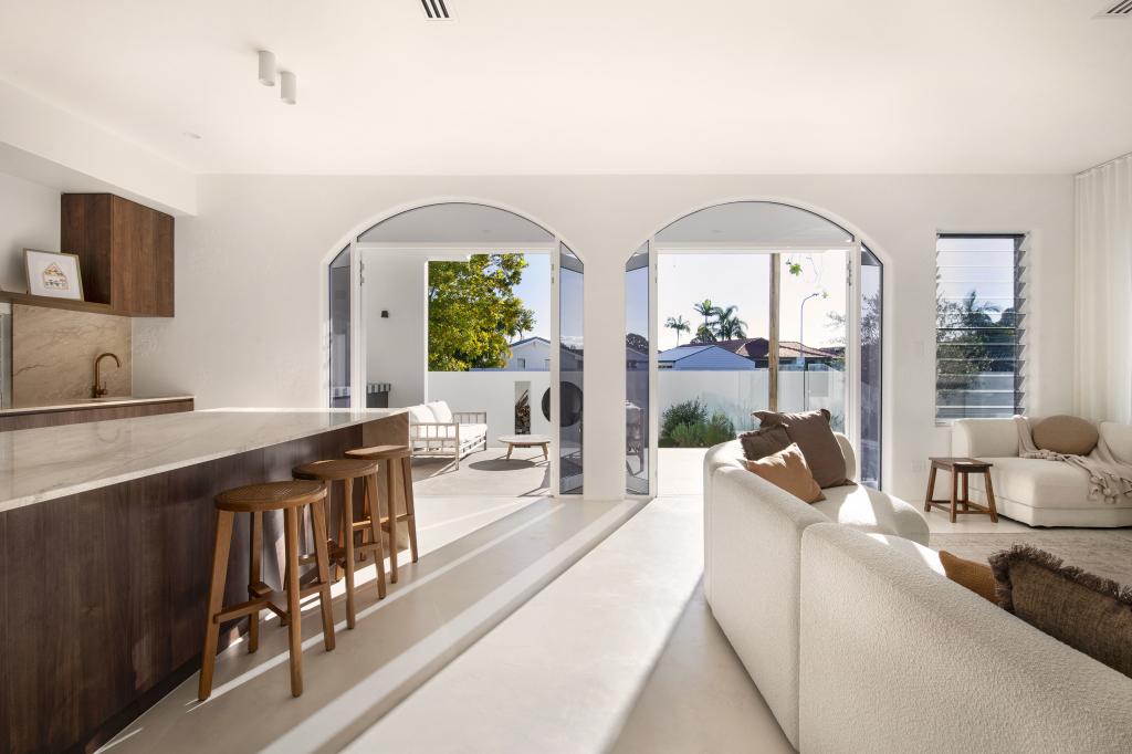 24 Bittern Ave, Burleigh Waters, QLD 4220
