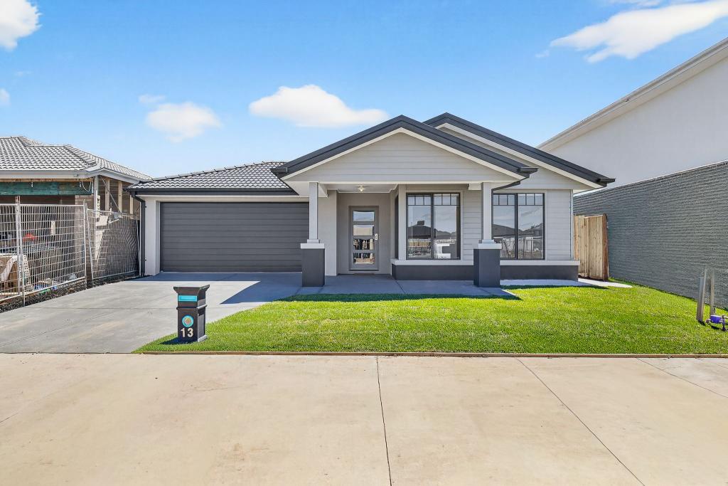 13 Mikado Way, Clyde, VIC 3978
