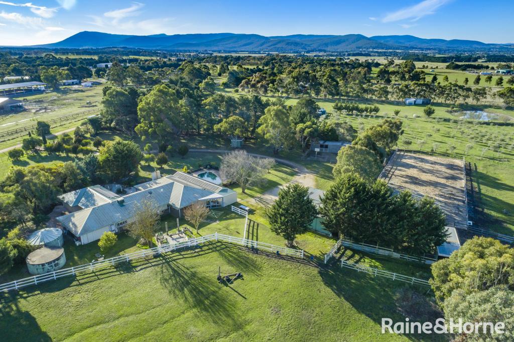 151 Peters Rd, Gisborne, VIC 3437