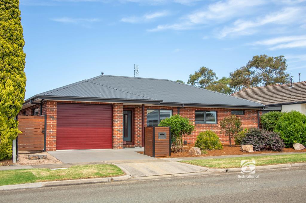 15 Enid St, Bairnsdale, VIC 3875