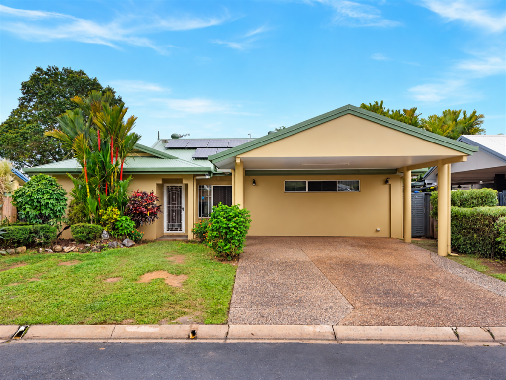 20 Colonial Cl, Redlynch, QLD 4870