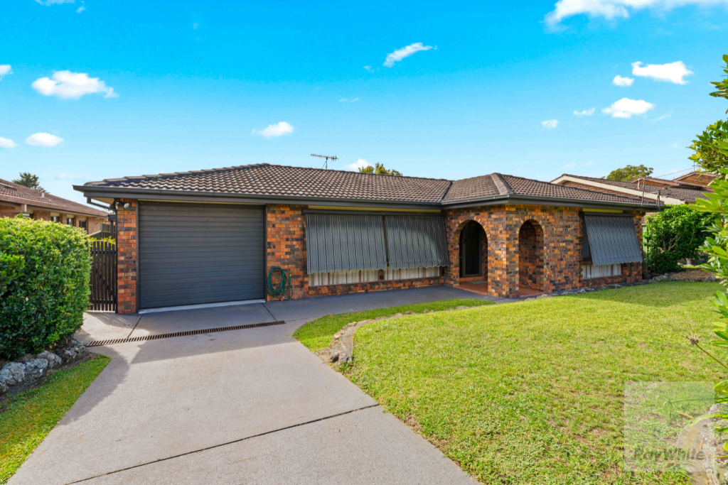 12 CAROOLA PDE, NORTH NOWRA, NSW 2541