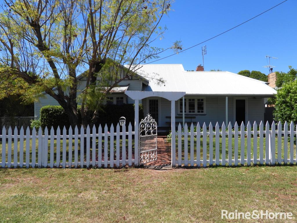 30 Belgravia St, Moree, NSW 2400