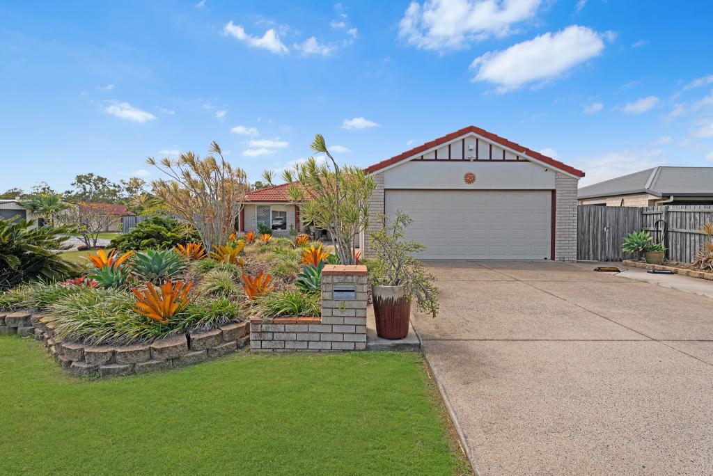 8 TOPAZ CCT, URANGAN, QLD 4655