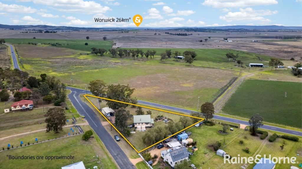 11 Oak St, Tannymorel, QLD 4372