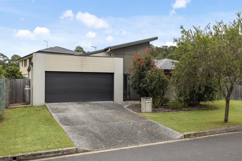 2 Paradise Pl, Upper Kedron, QLD 4055