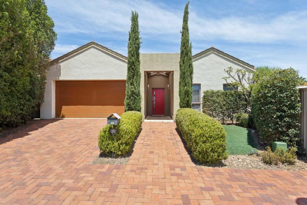 20 Rossiter Dr, Evanston Park, SA 5116