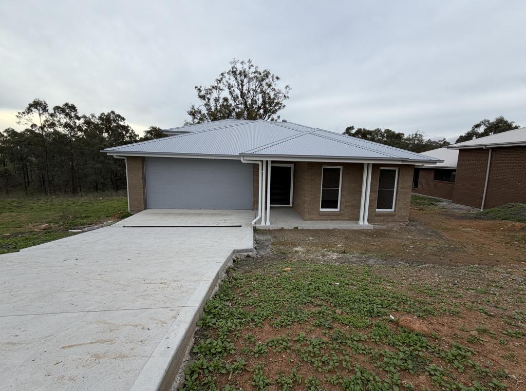 32 NORTHVIEW CCT, MUSWELLBROOK, NSW 2333