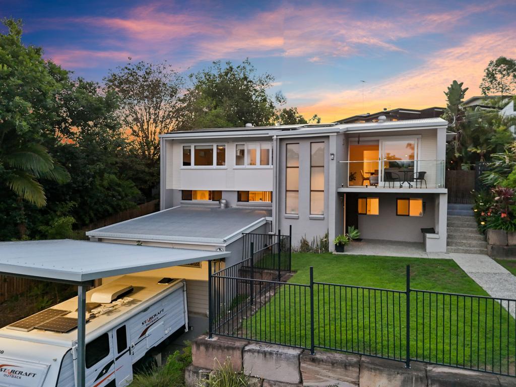 17 Belvedere St, Tarragindi, QLD 4121