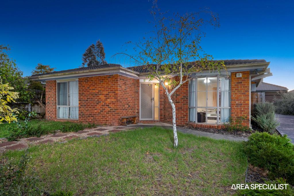 1/143 Monahans Rd, Cranbourne West, VIC 3977